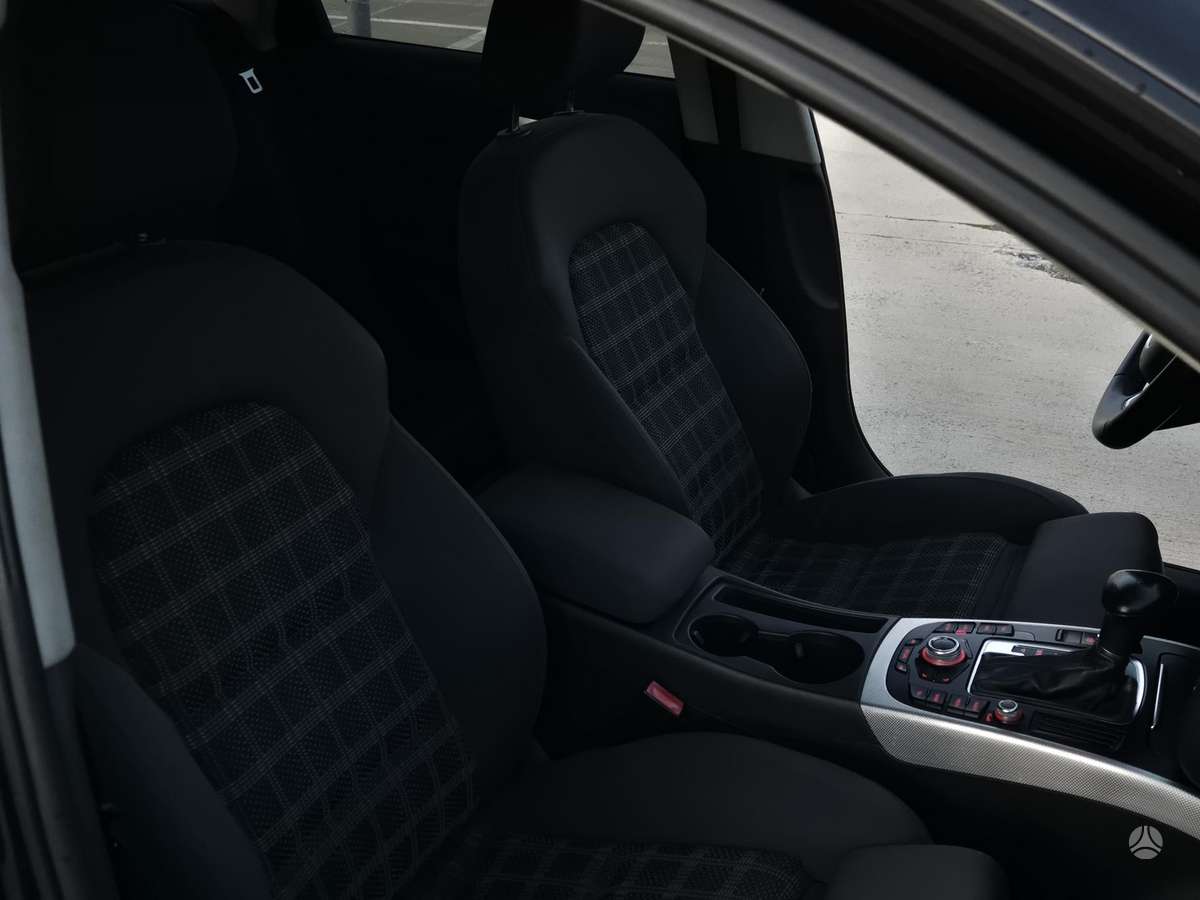 Audi A4 2012 — photo 11