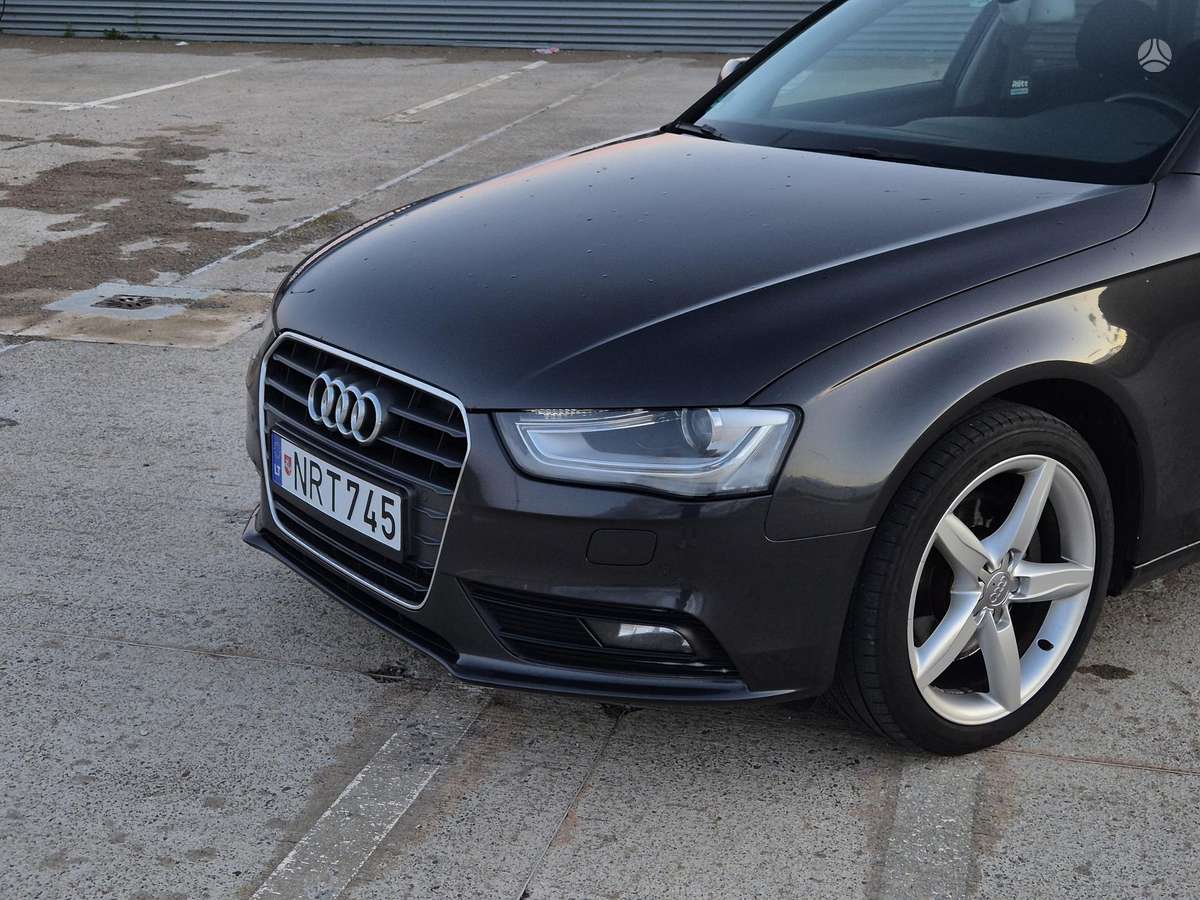 Audi A4 2012 — engine 2967 cm³, 204 HP (150kW)