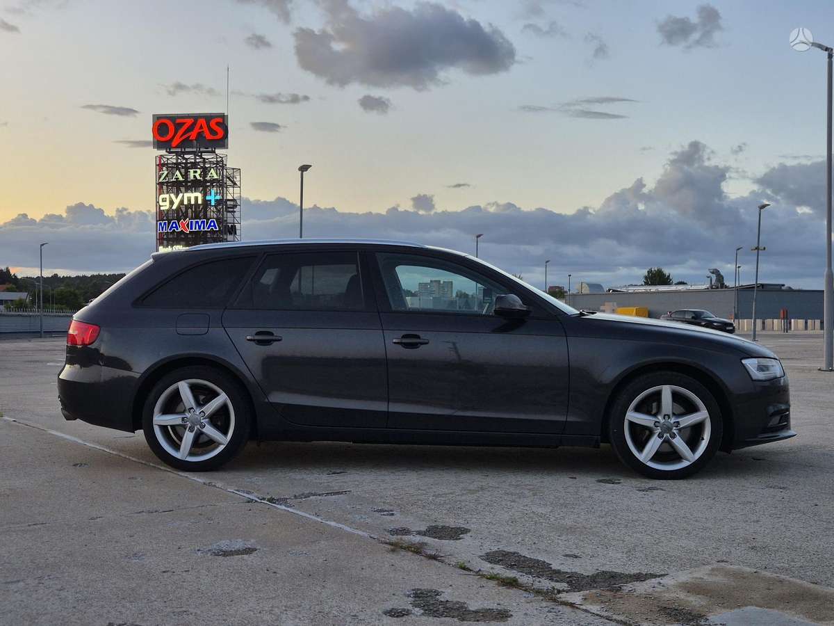 Audi A4 2012 — photo 6