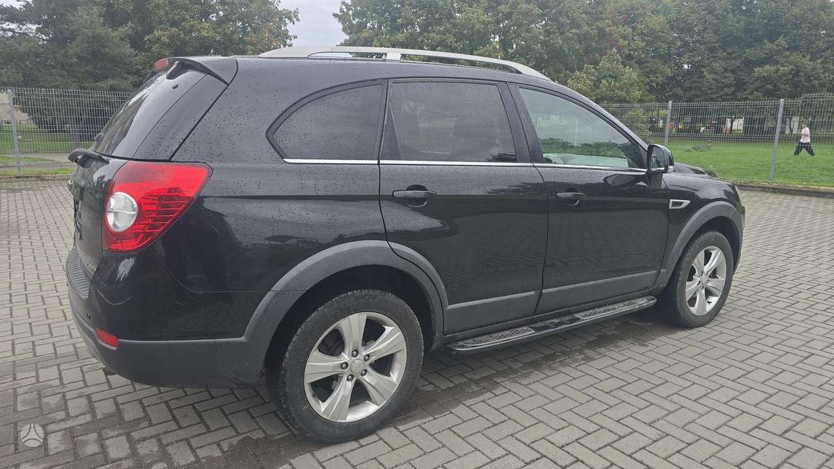 Chevrolet Captiva 2012 — салон