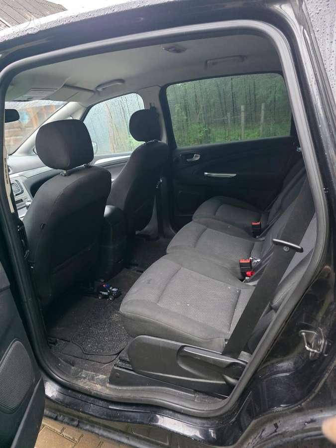 Ford S-MAX 2007 — rear view