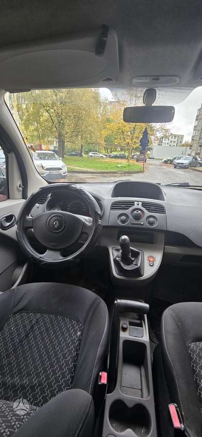 Renault Kangoo 2010 — engine 1598 cm³, 87 HP (64kW)