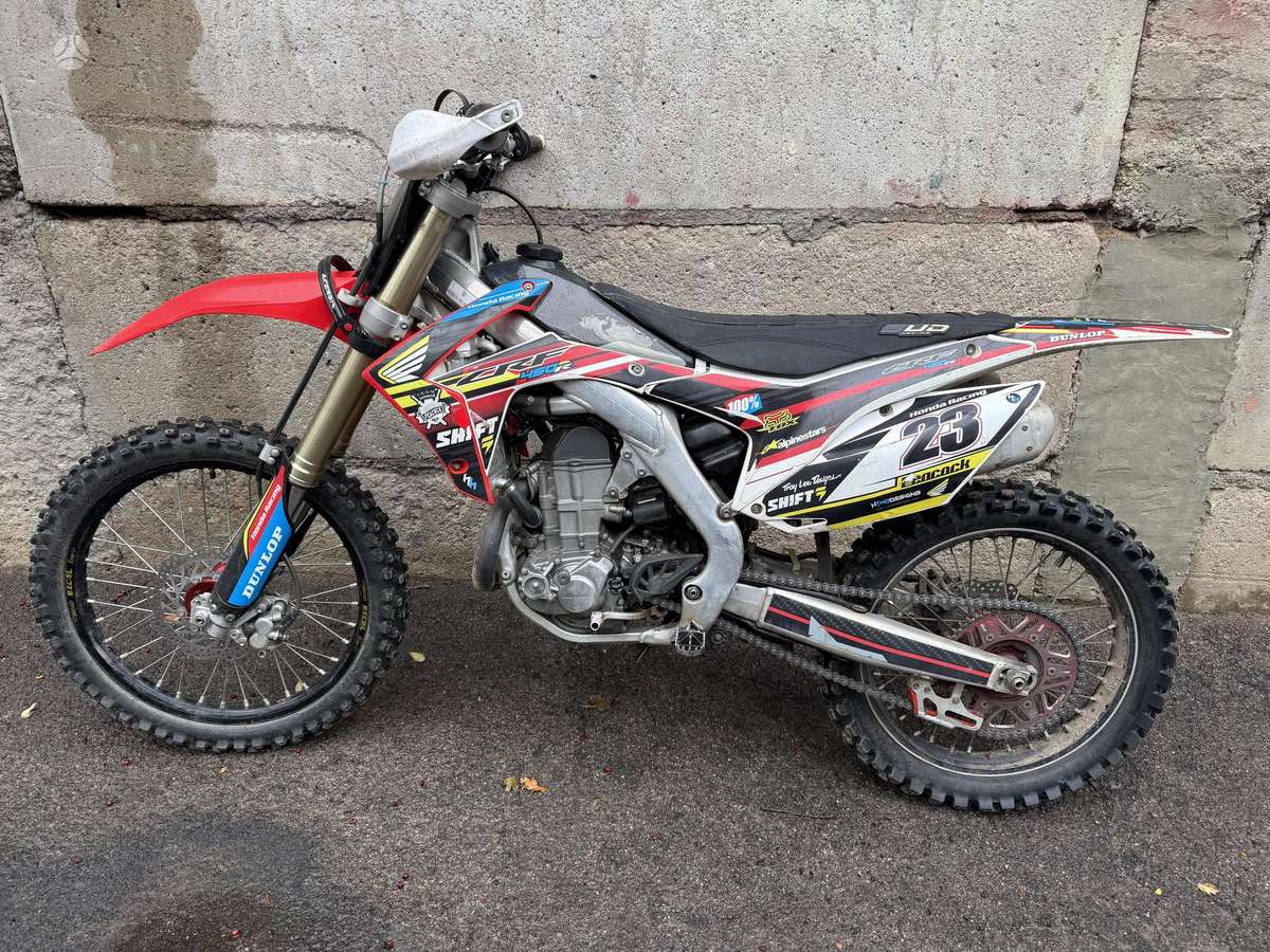 Honda CRF 2014 — салон