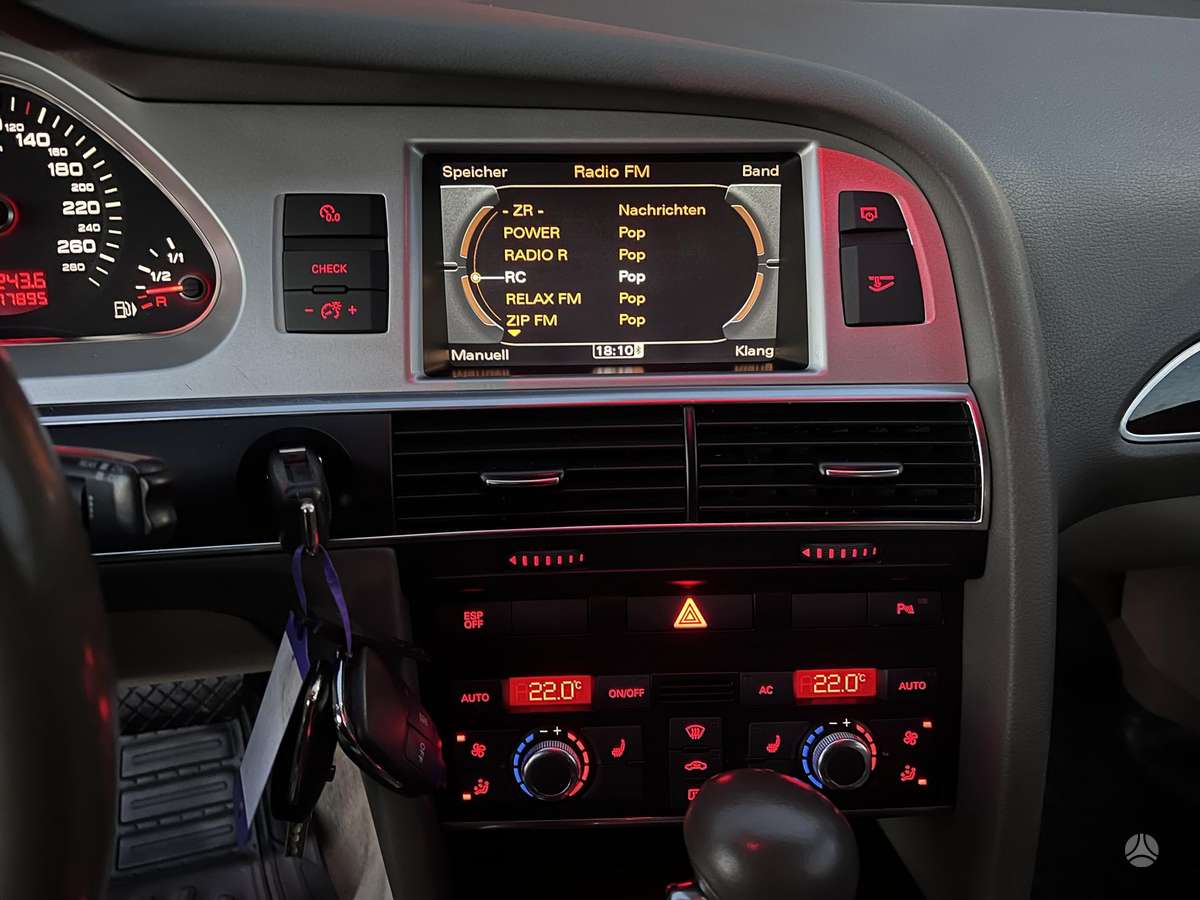 Audi A6 2009 — photo 25
