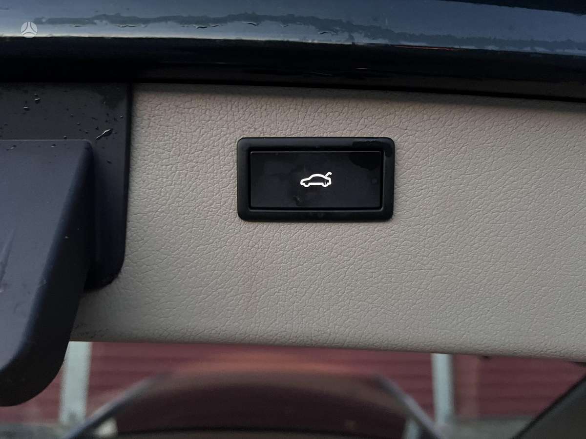 Audi A6 2009 — photo 30