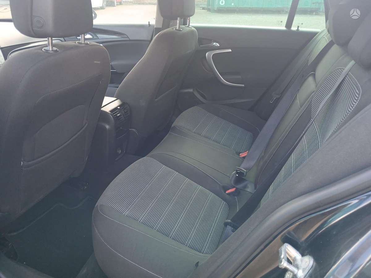 Opel Insignia 2012 — photo 13