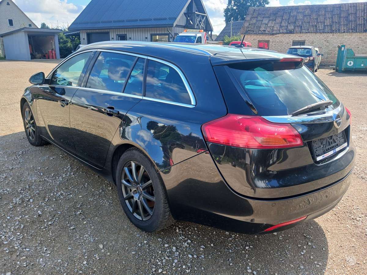 Opel Insignia 2012 — photo 7