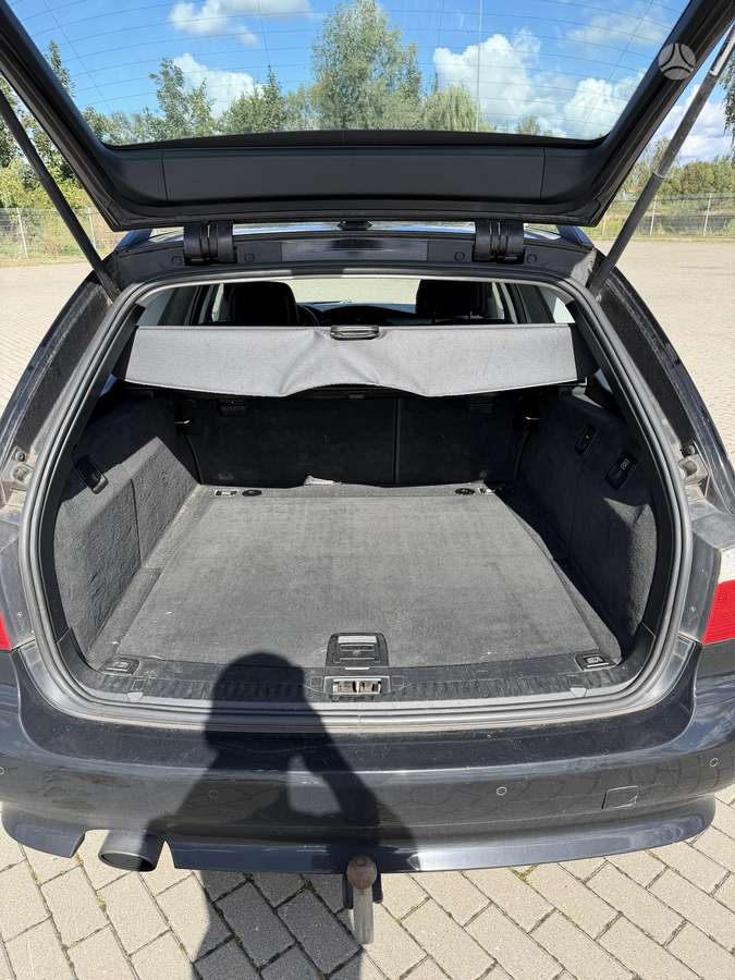 BMW 520 2009 — photo 19