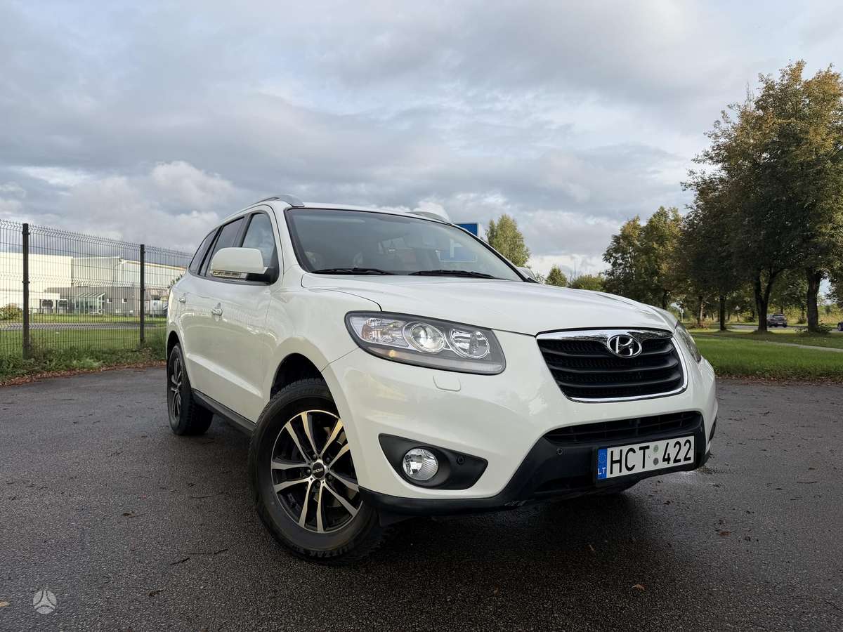 Hyundai Santa 2010 — двигун 2199 cm³, 197 HP (145kW)