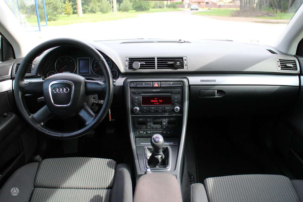 Audi A4 2008 — photo 10