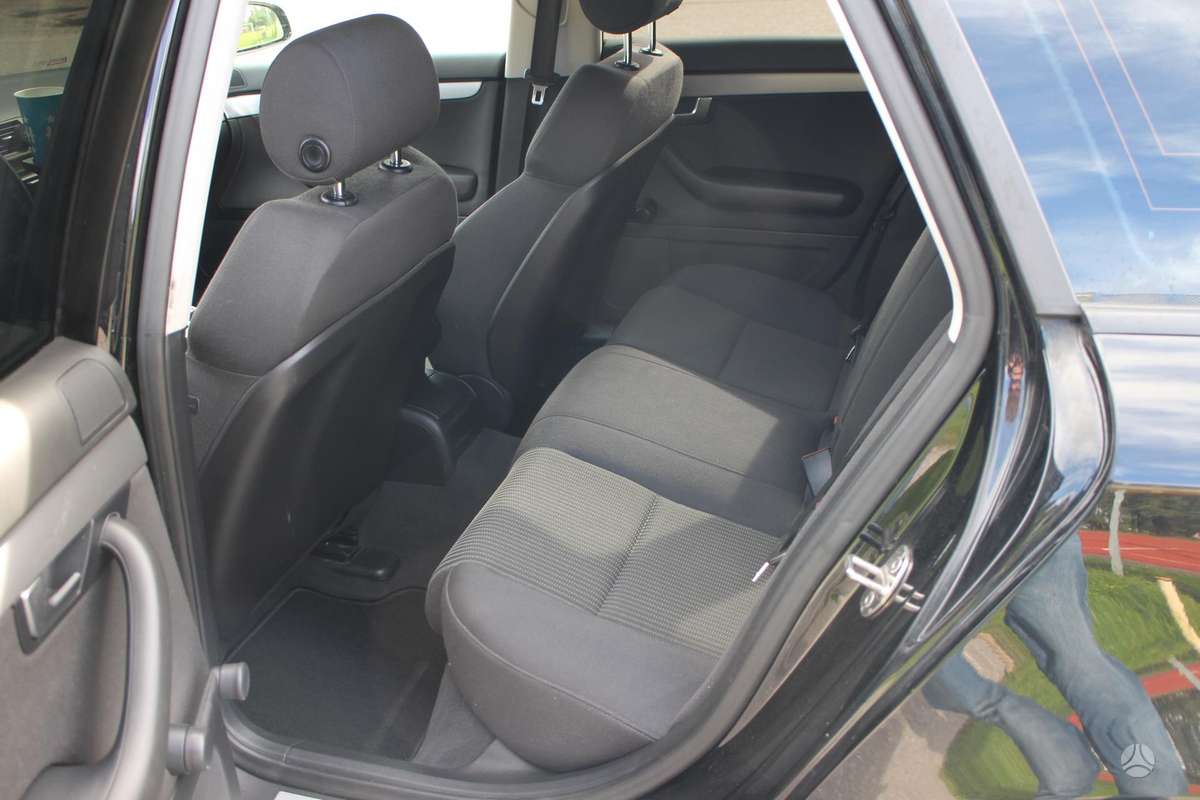 Audi A4 2008 — photo 14