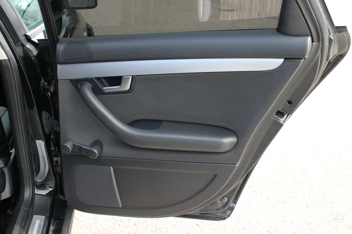 Audi A4 2008 — photo 19