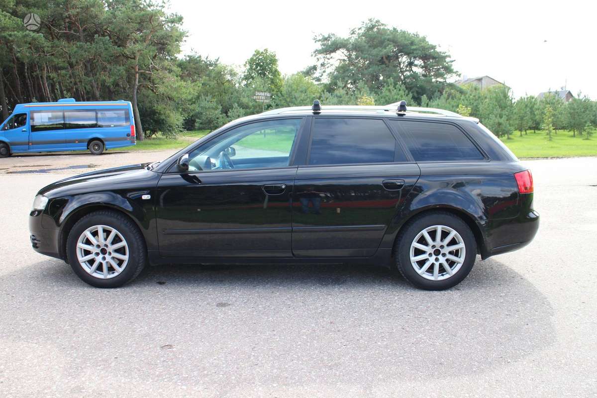 Audi A4 2008 — photo 8