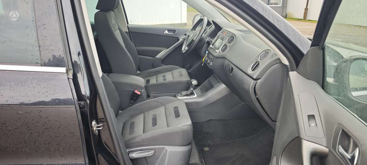 Volkswagen Tiguan 2009 — photo 11