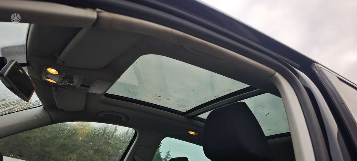 Volkswagen Tiguan 2009 — photo 18