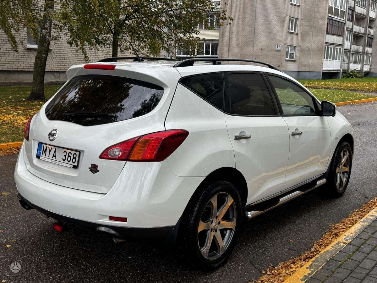 Nissan Murano 2012 — interior