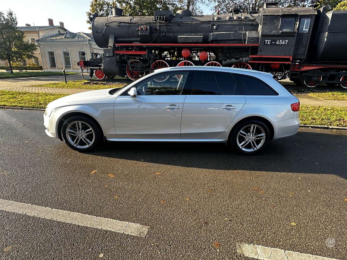 Audi A4 2013 — двигун 1798 cm³, 170 HP (125kW)