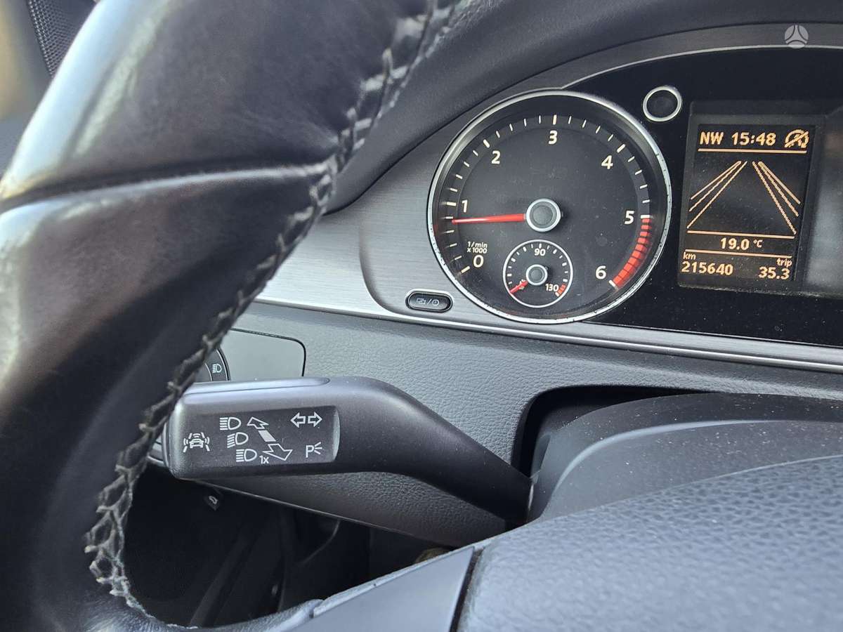 Volkswagen Passat 2012 — photo 20