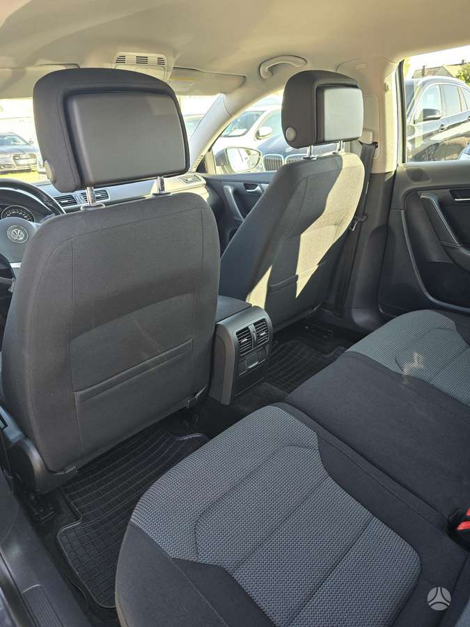 Volkswagen Passat 2012 — photo 22