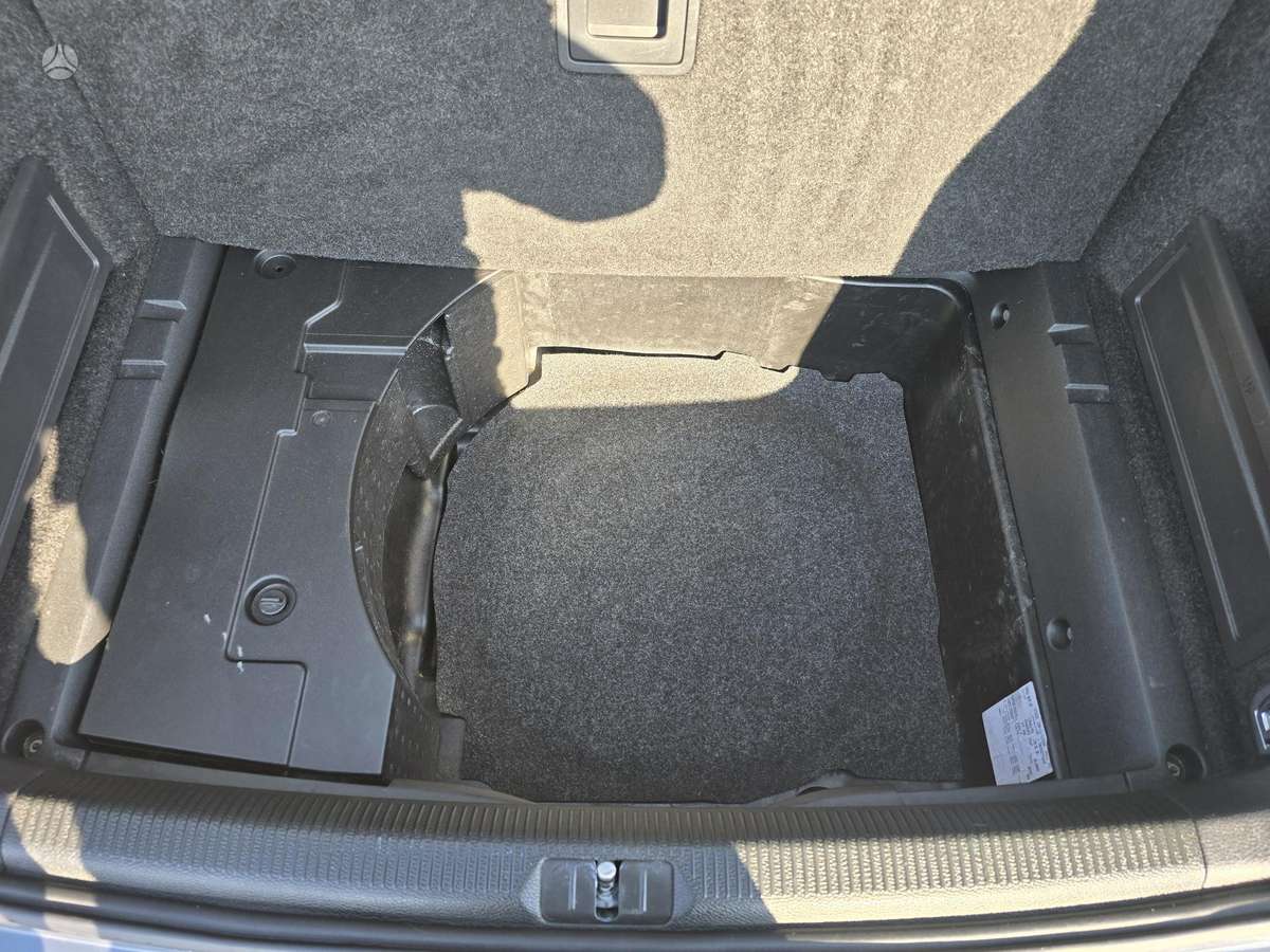 Volkswagen Passat 2012 — photo 28