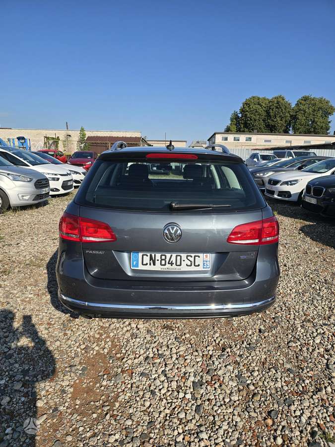 Volkswagen Passat 2012 — photo 6