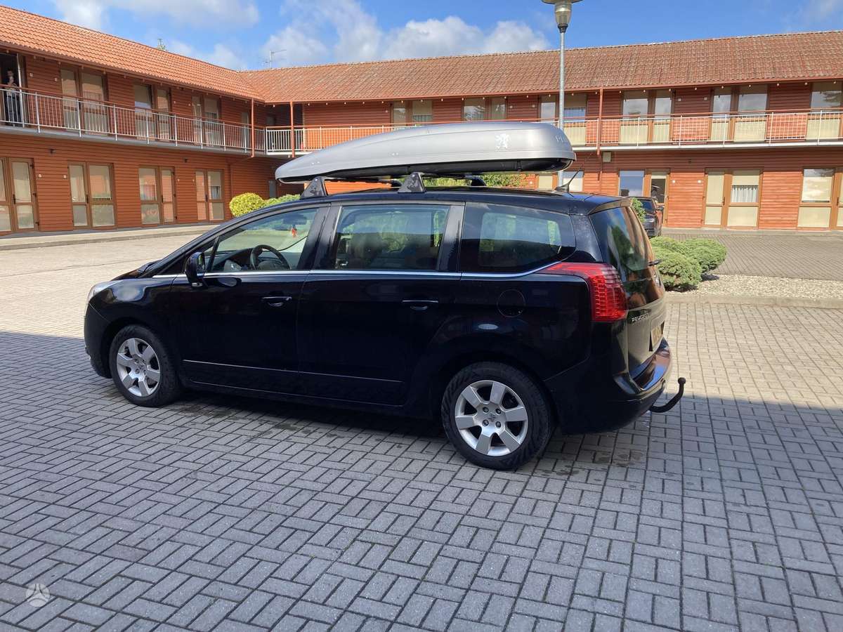 Peugeot 5008 2012 — engine 1997 cm³, 150 HP (110kW)