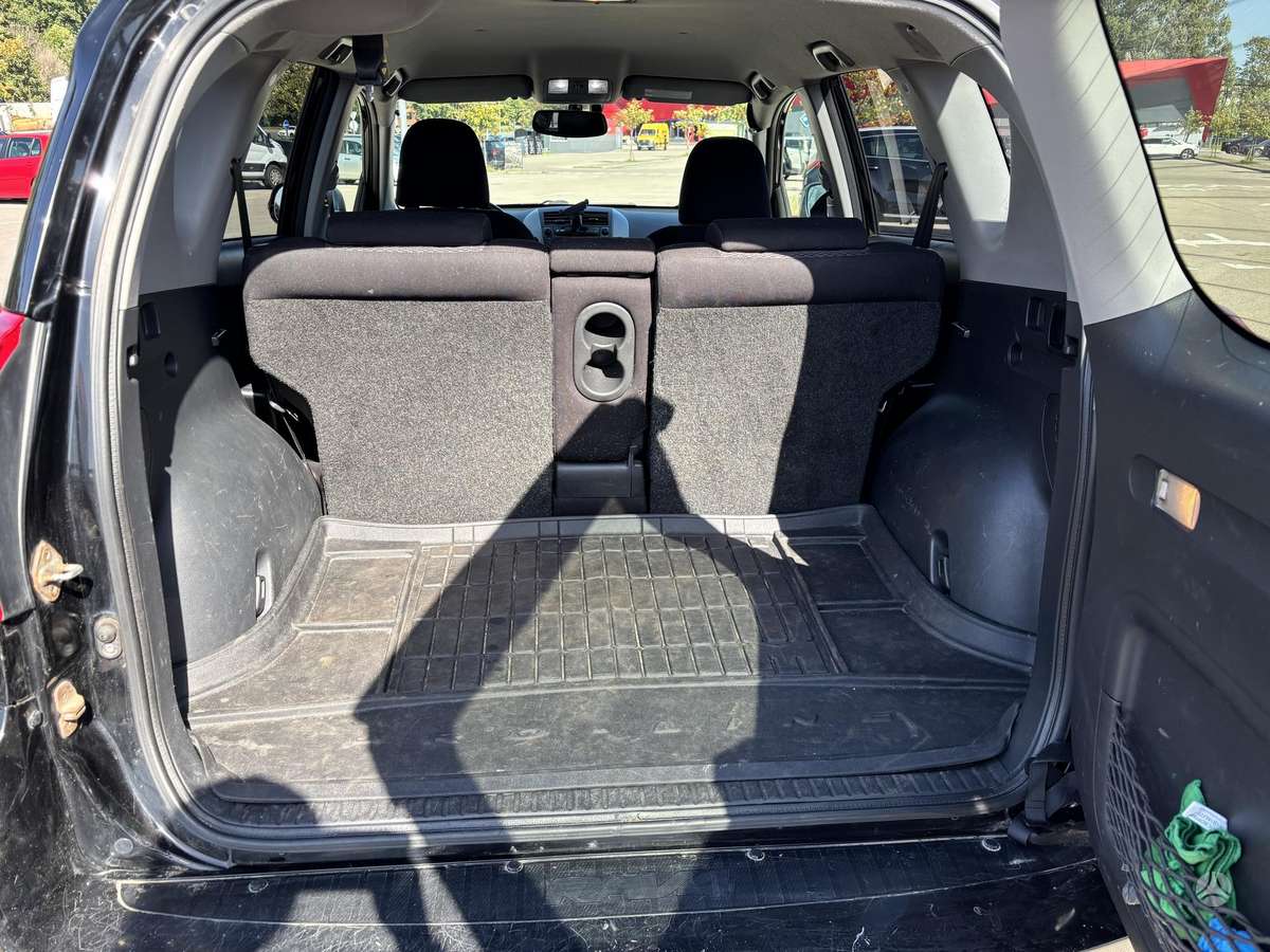 Toyota RAV4 2009 — photo 6