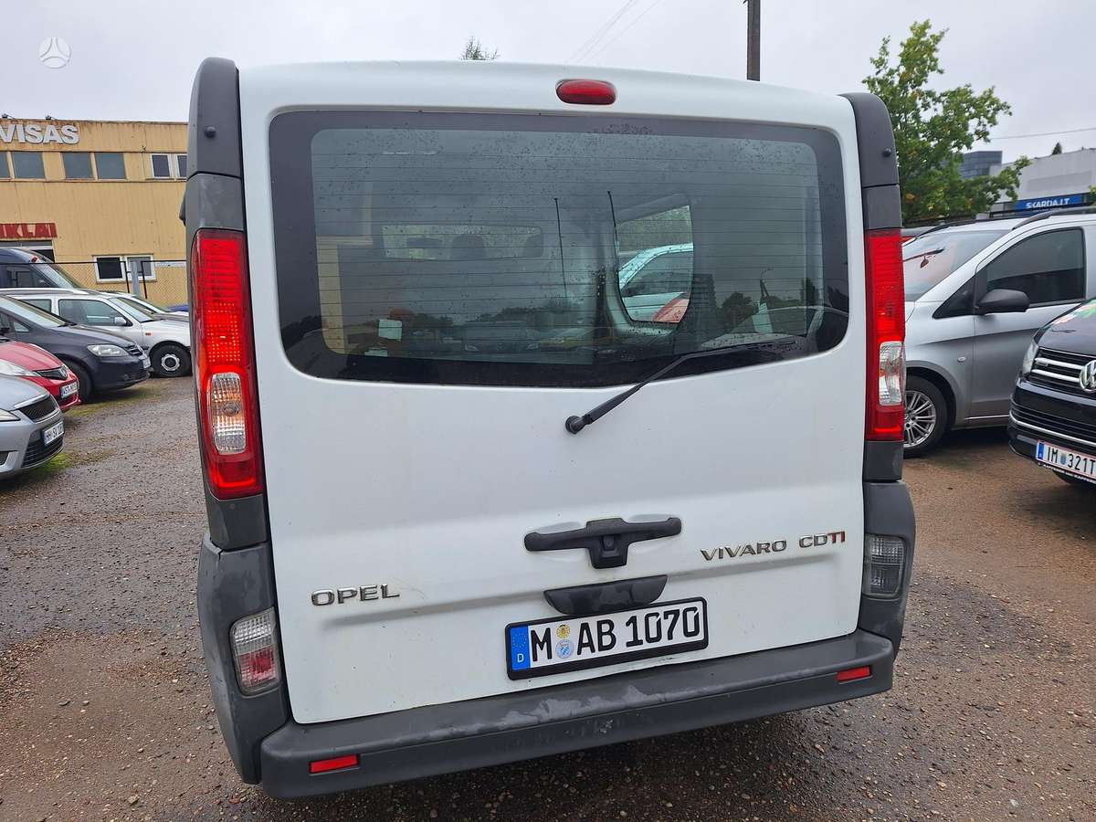 Opel Vivaro 2011 — двигун 2000 cm³, 114 HP (84kW)