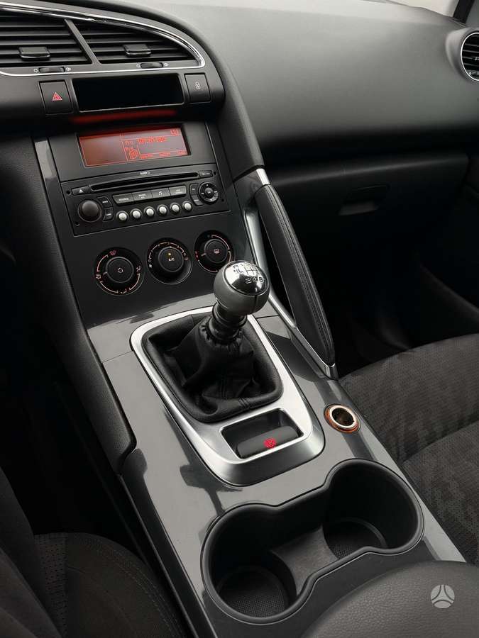 Peugeot 3008 2009 — photo 17