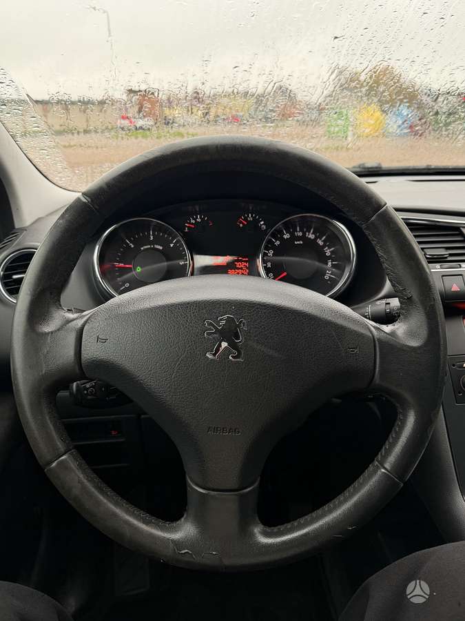Peugeot 3008 2009 — photo 18
