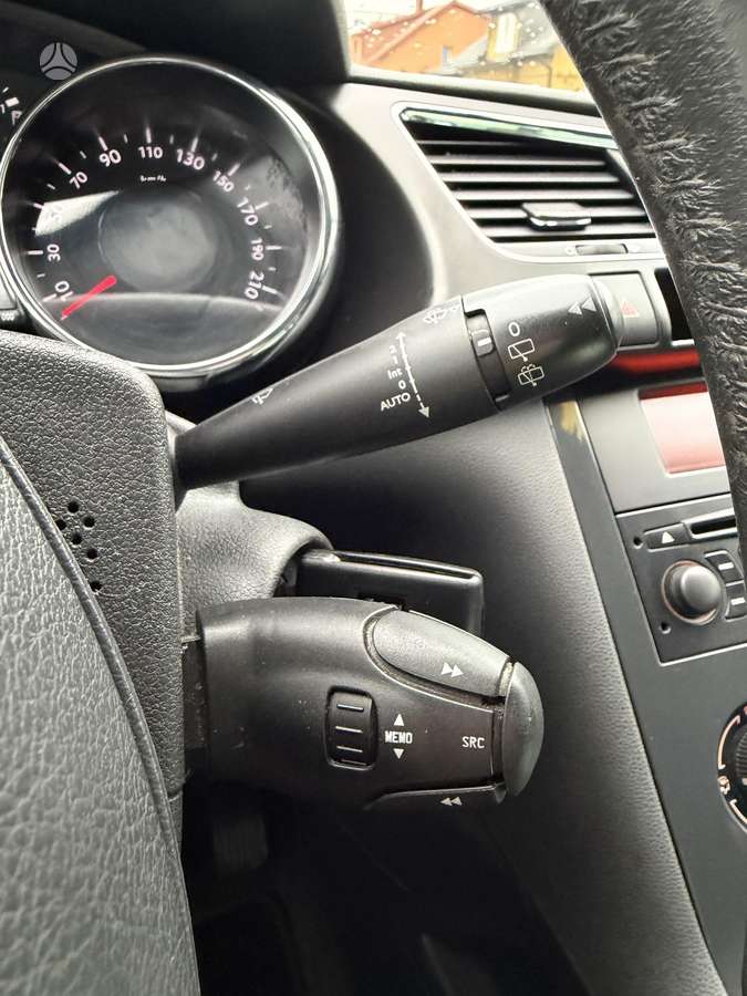 Peugeot 3008 2009 — photo 21