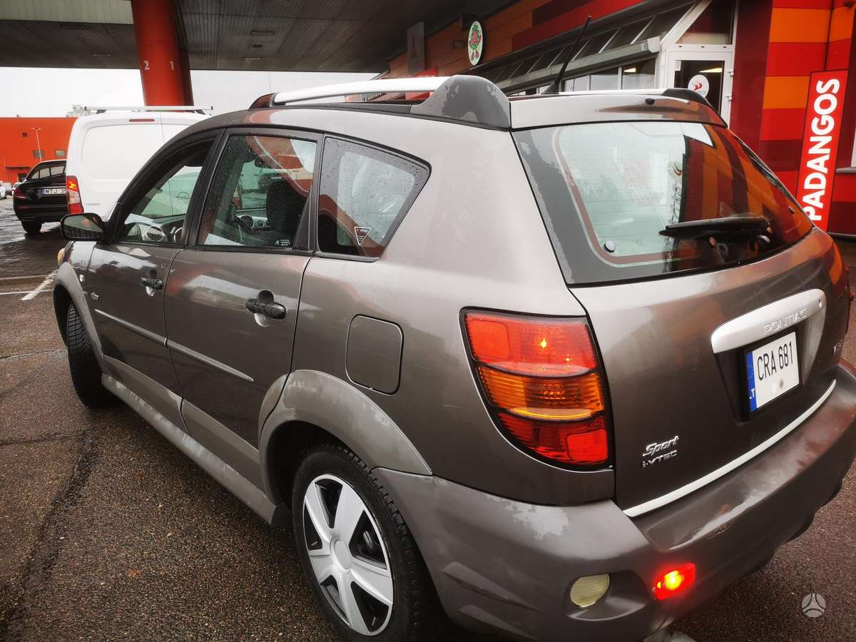 Pontiac Vibe 2005 — photo 10