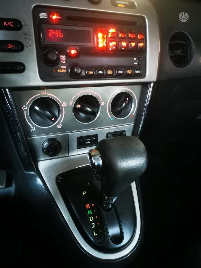 Pontiac Vibe 2005 — photo 19