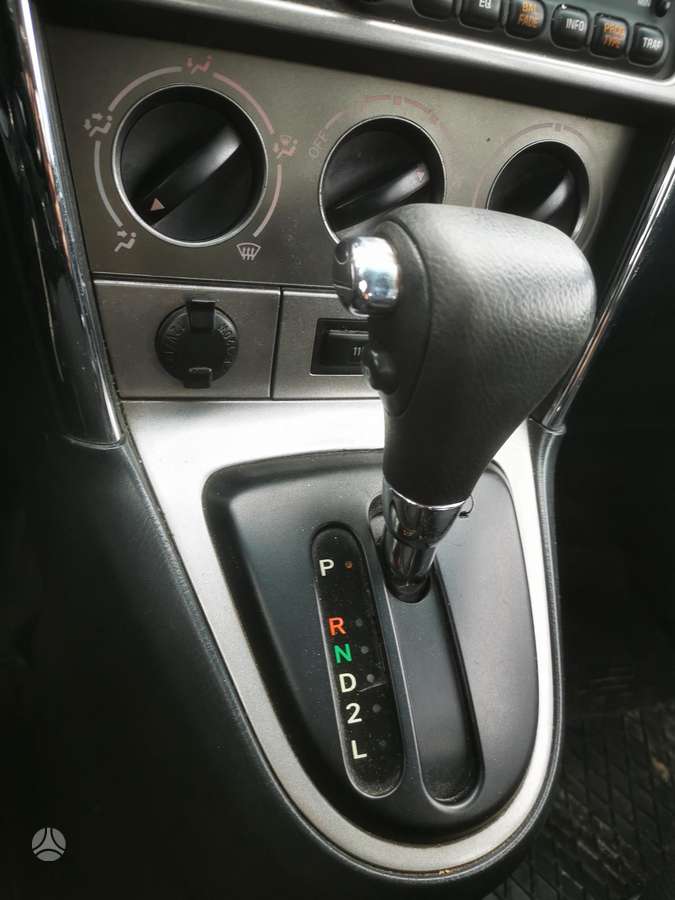 Pontiac Vibe 2005 — photo 23
