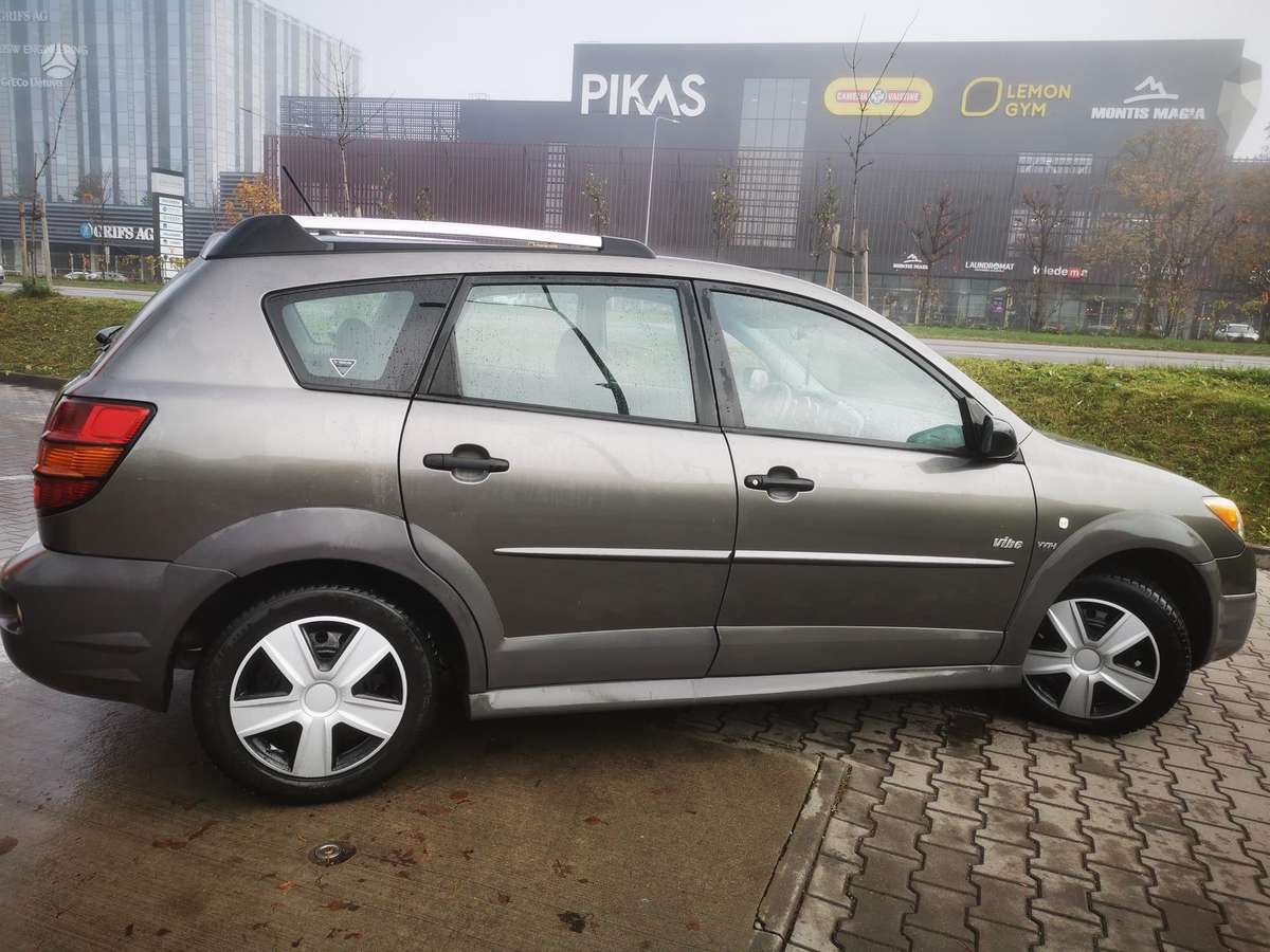 Pontiac Vibe 2005 — photo 28
