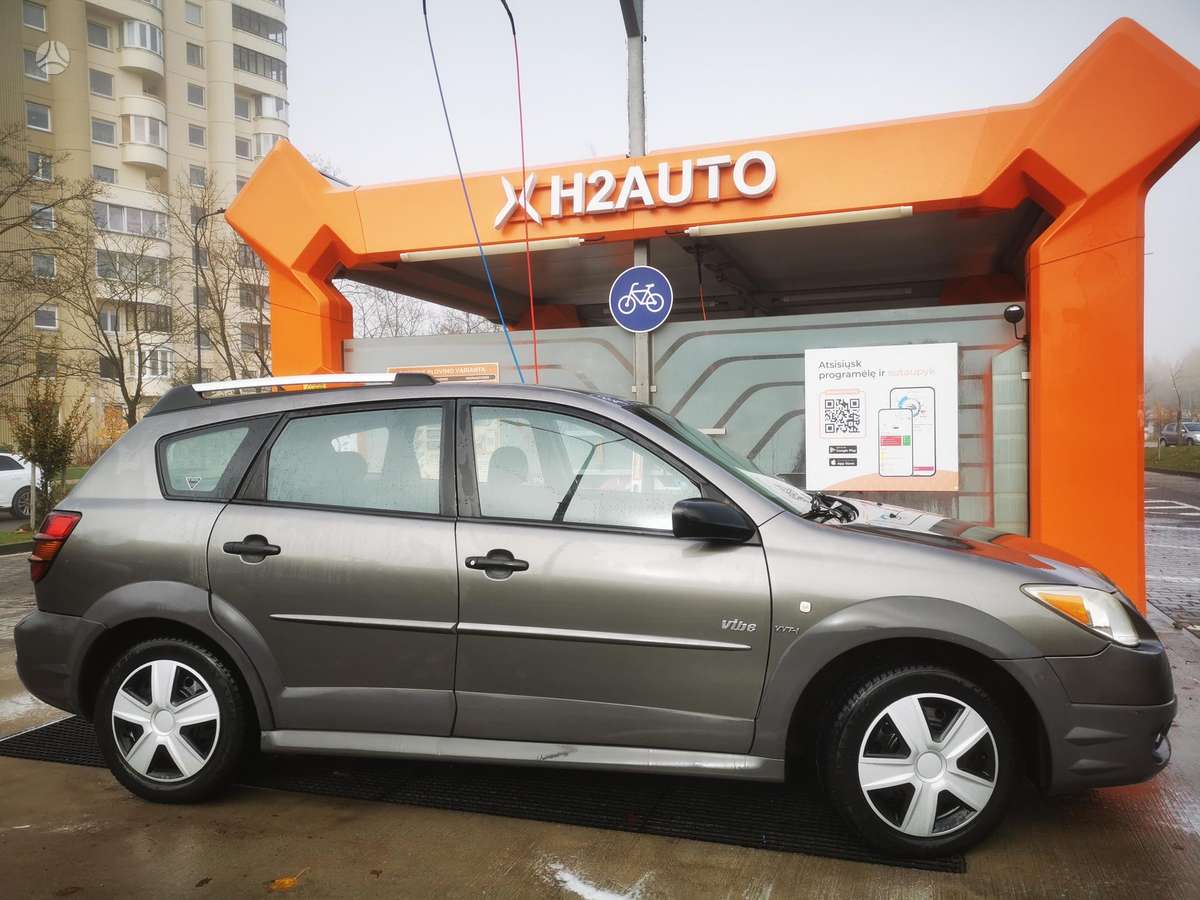 Pontiac Vibe 2005 — photo 31