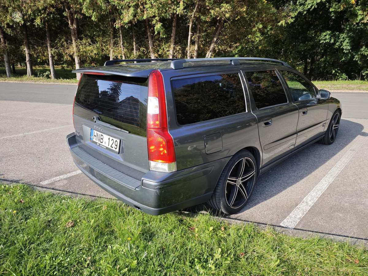 Volvo V70 2007 — салон