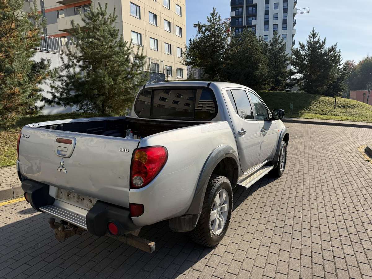 Mitsubishi L200 2007 — двигун 2477 cm³, 136 HP (100kW)