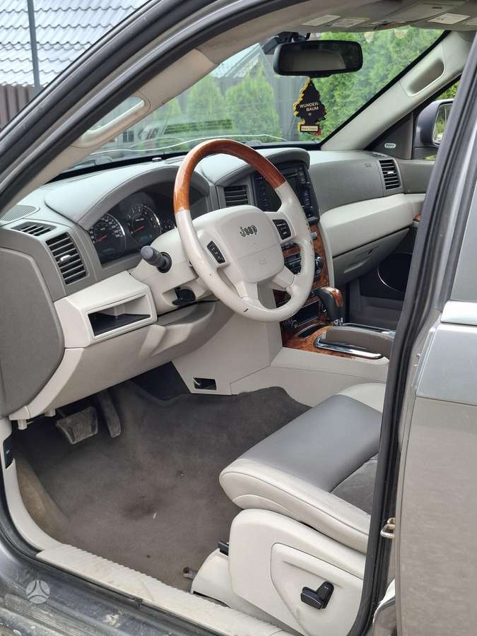 Jeep Grand 2006 — photo 12