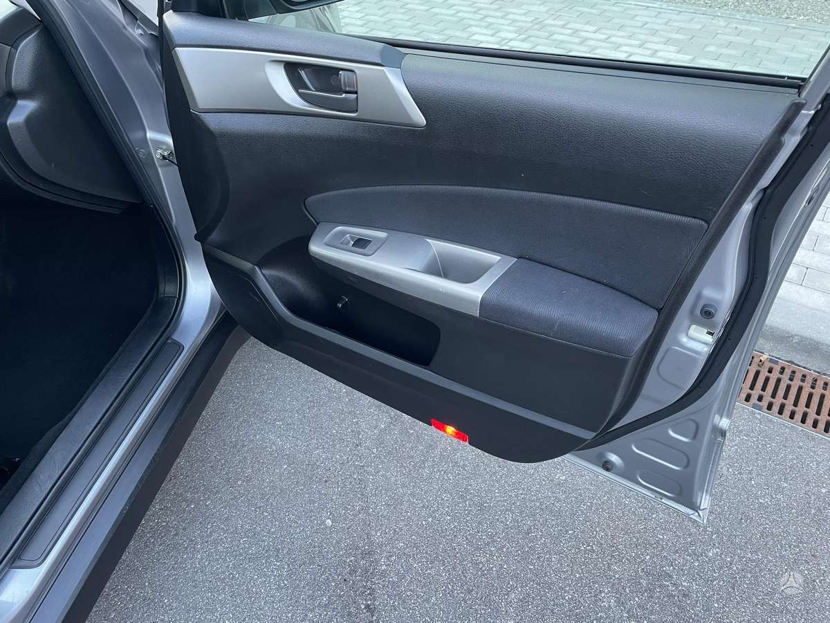 Subaru Forester 2009 — photo 18