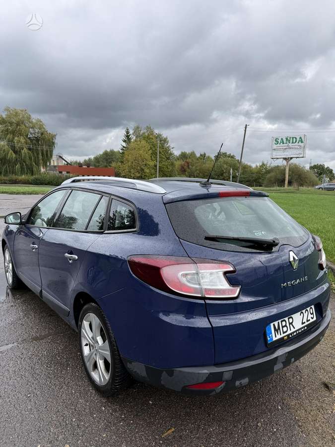 Renault Megane 2010 — вигляд ззаду