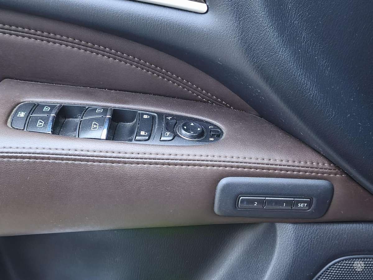 Infiniti JX35 2013 — photo 15