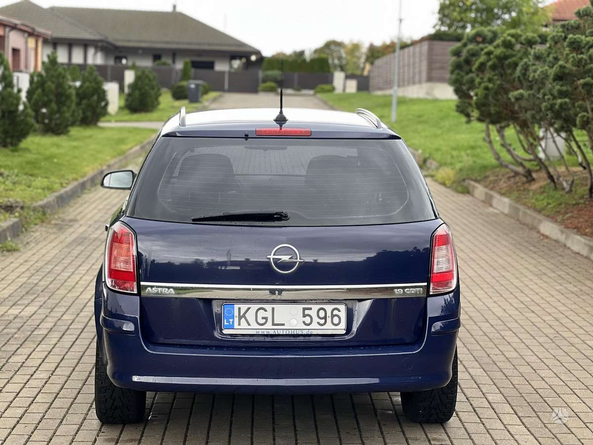 Opel Astra 2008 — photo 6