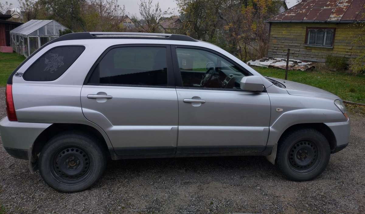 Kia Sportage 2010 — двигун 1991 cm³, 136 HP (100kW)