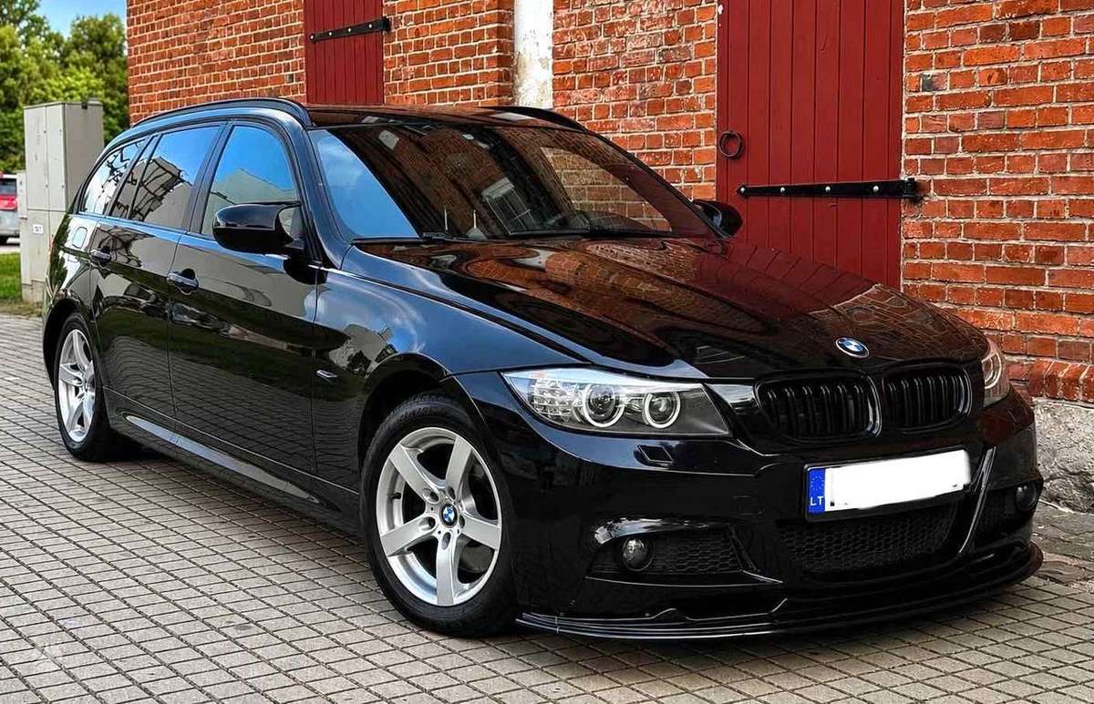 BMW 320, 2009