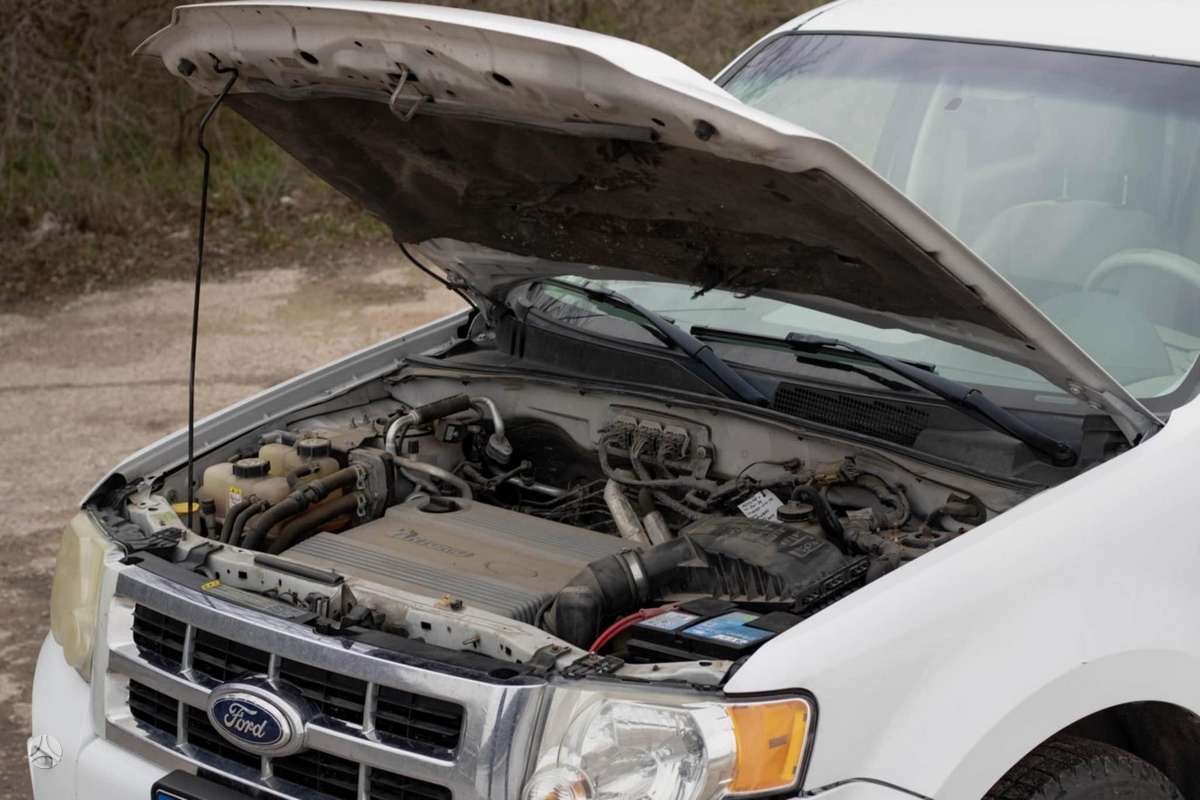 Ford Escape 2009 — photo 11