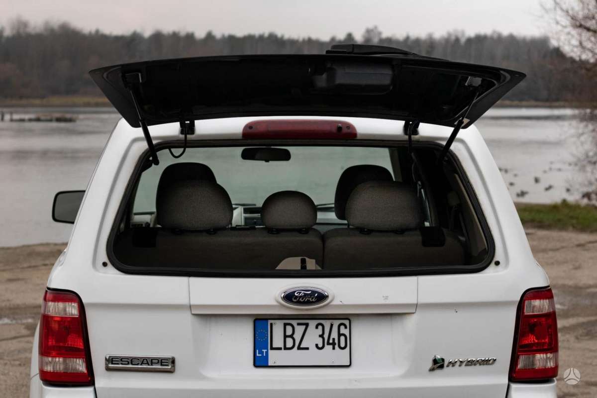 Ford Escape 2009 — photo 16