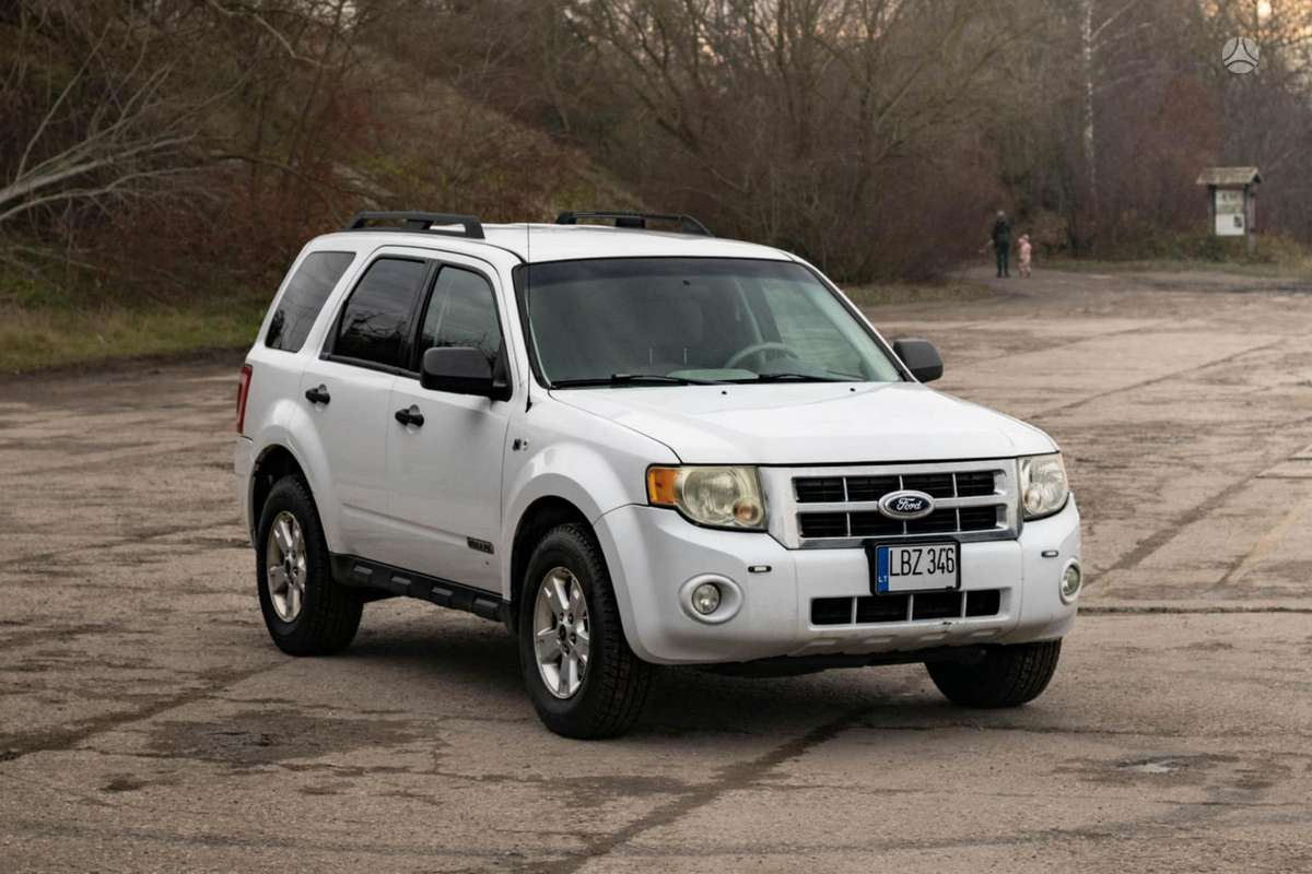 Ford Escape 2009 — engine 2300 cm³, 135 HP (99kW)