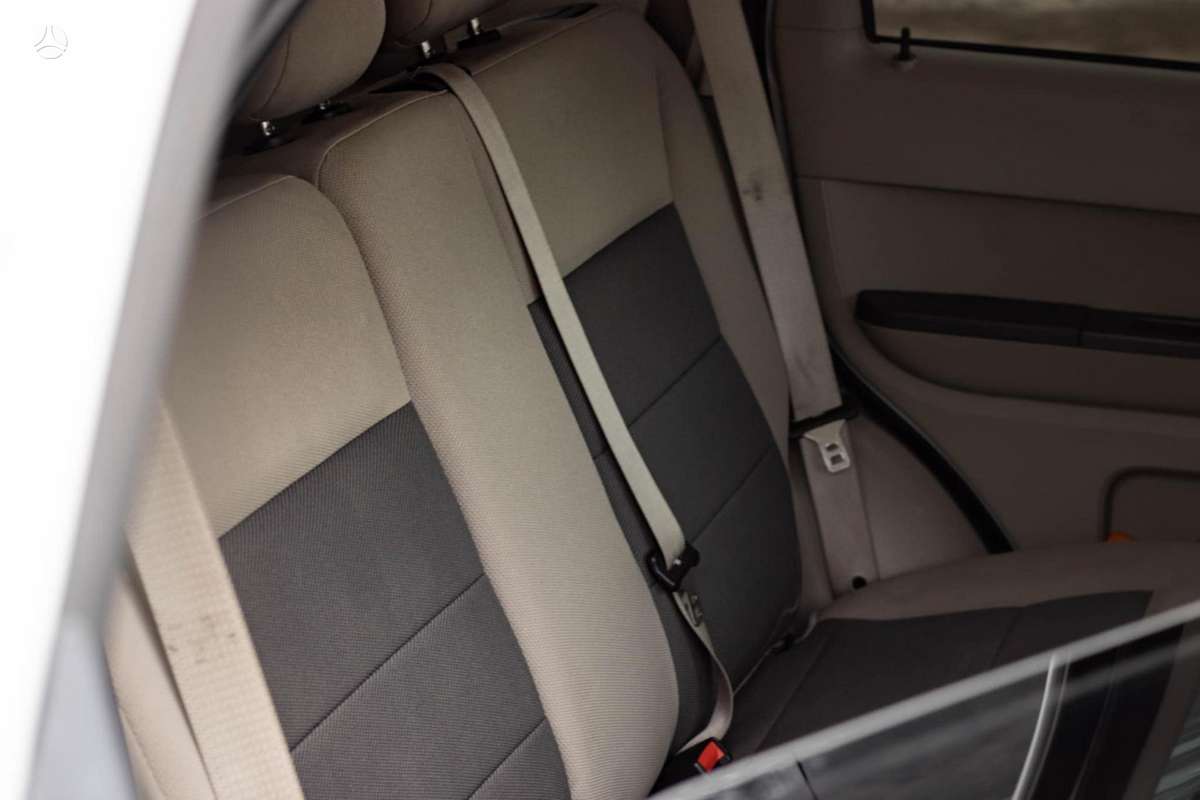 Ford Escape 2009 — photo 9