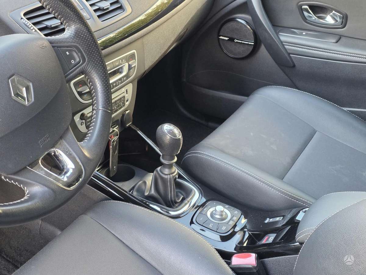 Renault Megane 2013 — photo 11